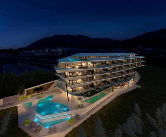 Ático de lujo de 3 dormitorios y 4 baños con vistas al mar y piscina propia. Fuengirola photo 0