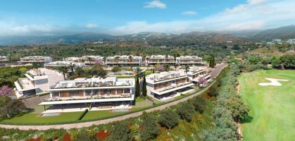 Apartamento planta baja de 4 dormitorios, 4 baños y jardín. Santa Clara Golf, Marbella photo 0