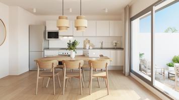 Apartamento de 3 dormitorios y 2 baños con vistas al mar en Valle Romano, Estepona photo 0