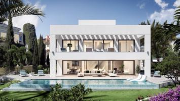 Villa de lujo de 4 dormitorios y 6 baños con solarium. Guadalmina Baja, Marbella photo 0