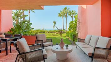 Apartamento Planta Baja de lujo de 3 dormitorios y 2 baños. Torre Bermeja, Estepona photo 0