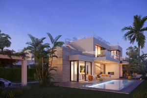 Villa de 4 dormitorios y 5 baños en urbanización Biarritz, Estepona photo 0