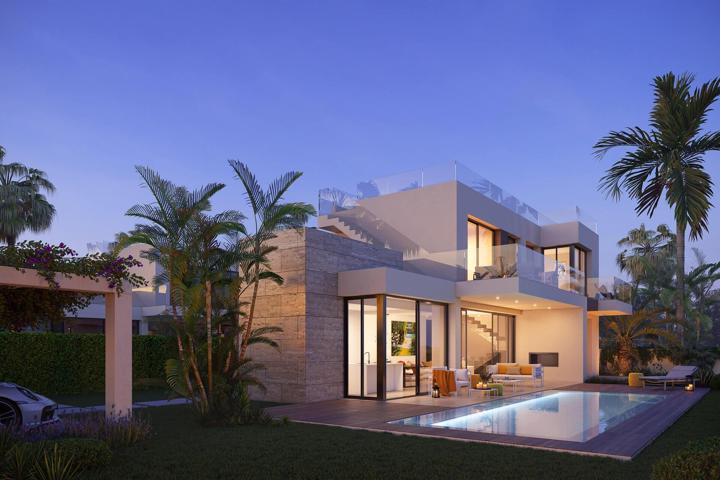 Villa de 4 dormitorios y 5 baños en urbanización Biarritz, Estepona photo 0