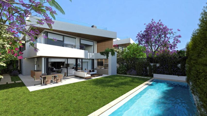 Villa de lujo de 4 dormitorios y 5 baños en zona Puerto Banús, Marbella photo 0