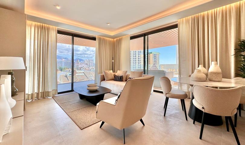 Lujoso apartamento, 2 dormitorios,  2 baños, vistas al mar. Fuengirola. Entrega inmediata photo 0