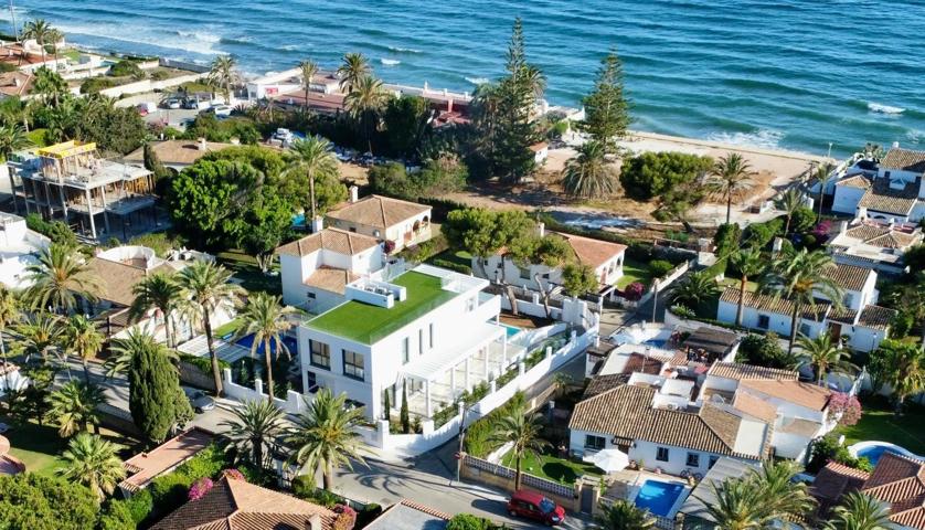Villa de lujo de 6 dormitorios en suites con vistas al mar. Marbesa, Marbella. photo 0