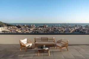Ático exclusivo a estrenar con vistas al mar y al skyline de Malaga photo 0