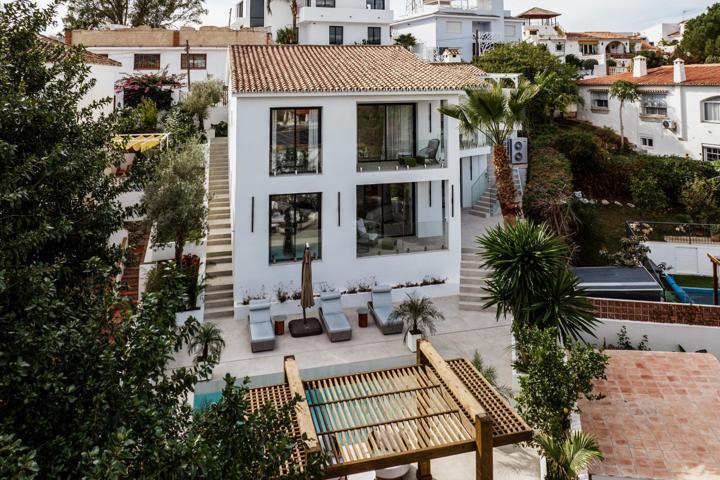 Villa de 5 dormitorios y 5 baños con vistas a la montaña en el corazón de Nueva Andalucía, Marbella photo 0