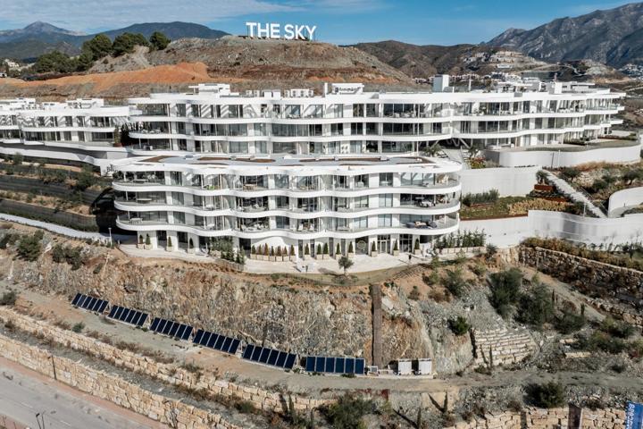 Moderno apartamento de 2 dormitorios y 2 baños con vistas al Mar. Benahavís photo 0