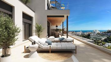 Ático de 2 dormitorios, 2 baños, solarium y vistas al mar. Estepona photo 0