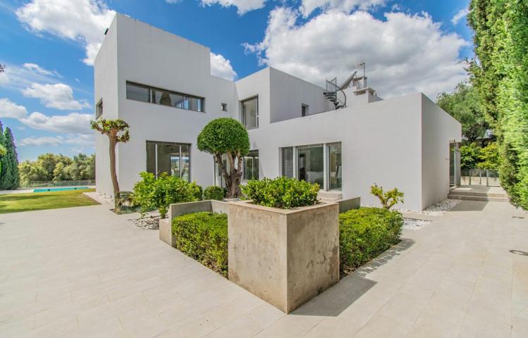 Villa contemporánea de lujo de 4 dormitorios y 3 baños. Sotogrande, San Roque photo 0