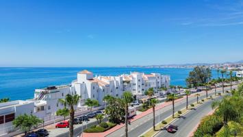 Ático de 3 dormitorios y 2 baños con vistas al mar. Benalmádena Costa photo 0