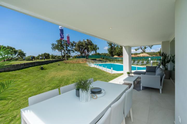 Apartamento planta baja de 2 dormitorios y 2 baños. Sotogrande, San Roque photo 0