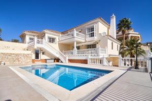 VILLA MIJAS COSTA, VISTAS MAR, 5 HAB, 4 BAÑOS, LPO, LIC-TUR, APT INDEP. AL LADO PADEL LEW HOAD photo 0