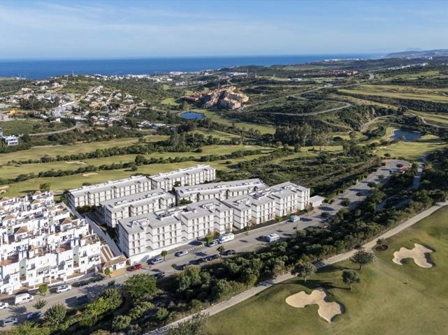 Ático de 3 dormitorios y 2 baños con vistas al mar. Estepona photo 0