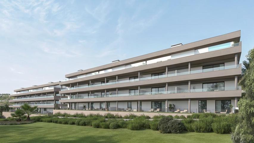 Apartamento planta baja de 2 dormitorios y 2 baños. Estepona photo 0