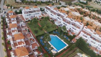 Adosado de 4 dormitorios y 2 baños. La Resina Golf, Estepona photo 0