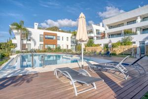 Apartamento dúplex. 4 dormitorios, 4 baños. Vistas al mar. Reserva de Sierra Blanca. Marbella photo 0