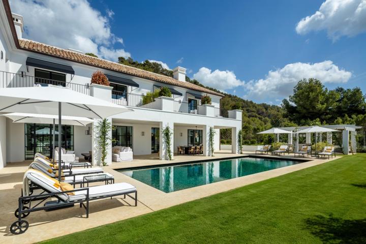 Villa de lujo de 6 dormitorios y 7 baños con vistas al mar. Cascada de Camoján. Marbella photo 0
