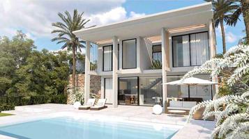 Villa independiente de 4 dormitorios y 4 baños y vistas al Golf. Valle Romano, Estepona photo 0