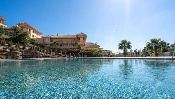 Apartamento de 3 dormitorios y 2 baños. Nueva Andalucía, Marbella photo 0