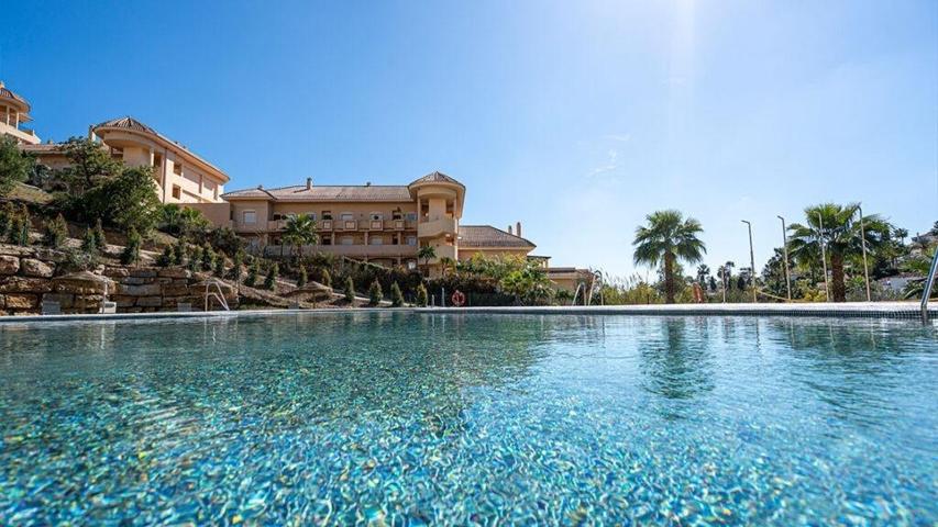 Apartamento de 3 dormitorios y 2 baños. Nueva Andalucía, Marbella photo 0