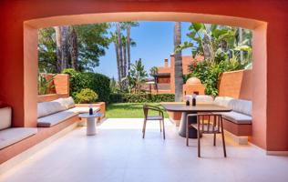 Adosado reformado. Solarium, vistas al mar y montaña. 4 dormitorios, 3 baños. Altos de Puente Romano, Marbella photo 0