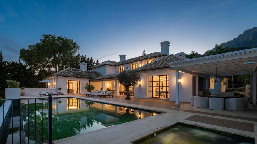 Villa de lujo con vistas al mar. 6 dormitorios y 6 baños. Cascada de Camoján, Marbella photo 0