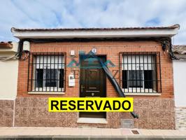 Casa - Chalet en venta en La Pueblanueva de 95 m2 photo 0