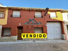 Casa De Pueblo en venta en Calera y Chozas de 200 m2 photo 0