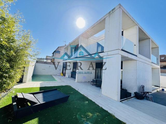 Casa - Chalet en venta en Talavera de la Reina de 250 m2 photo 0