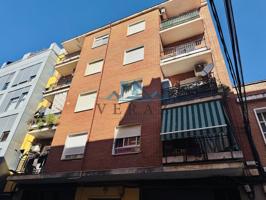 Piso en venta en Talavera de la Reina de 85 m2 photo 0