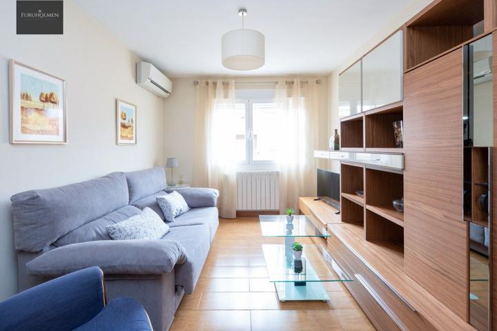 Vivienda completamente reformada en alquiler! photo 0