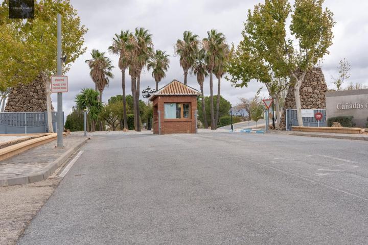 VENTA DE PARCELA EN LA URBANIZACIÓN CAÑADAS DEL PARQUE photo 0