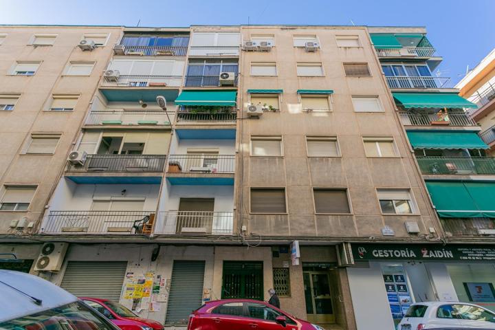 ¡Oportunidad Única! Piso en Venta en el Zaidín con Ascensor photo 0