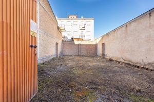 SOLAR EN ARMILLA JUNTO AL CENTRO DE SALUD photo 0