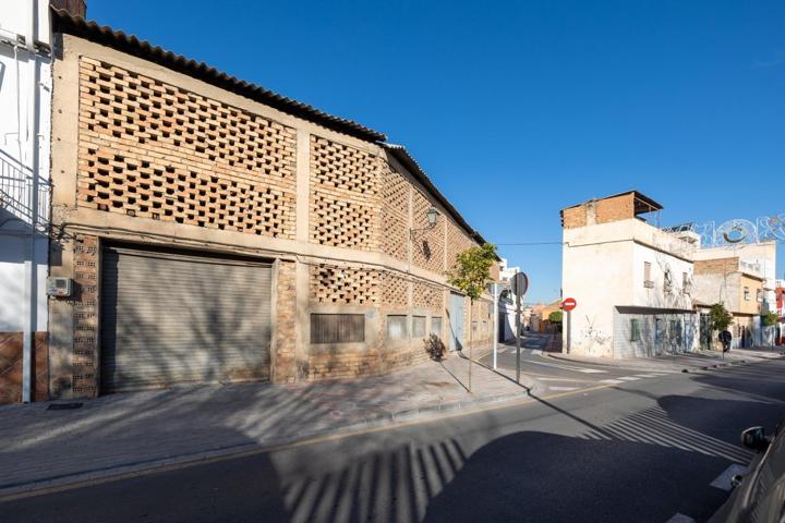 SOLAR URBANO EN ARMILLA photo 0