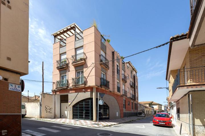 Piso en zona centro de Armilla photo 0