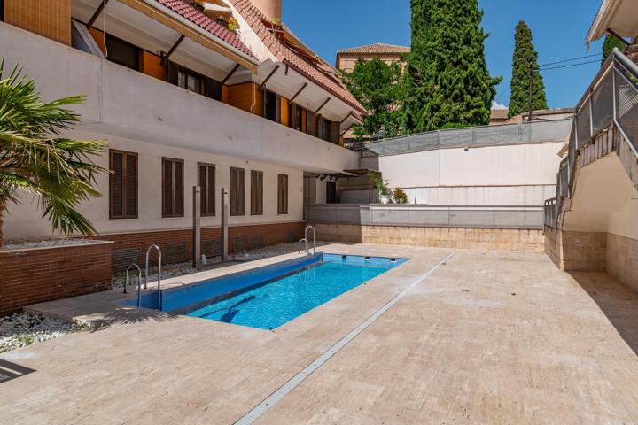 Ático Dúplex en Venta en el Barrio de Monachil urbanizacion con piscina y garaje photo 0