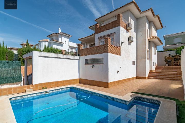 🏡 Tu refugio en la Urbanización Cortijo de la Luz photo 0