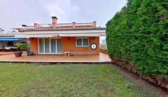 Chalet amplio y luminoso en venta en Oropesa del Mar photo 0