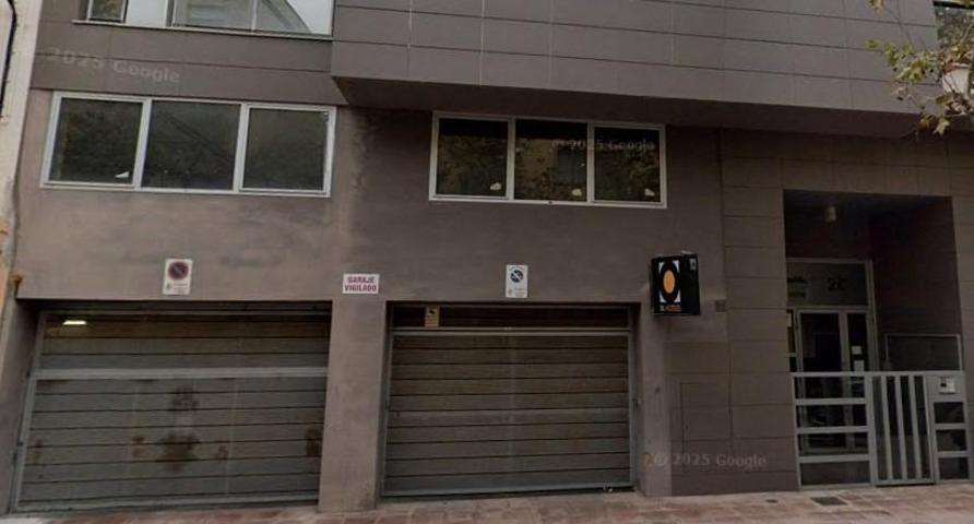VENTA DE LOCAL COMERCIAL CERCA AL CORTE INGLES photo 0