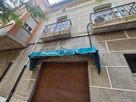 Casa adosada en venta en Calle Sant Tomàs photo 0
