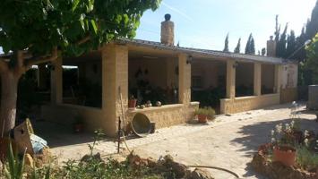 Casa de campo en venta en Crevillente (Alicante). photo 0