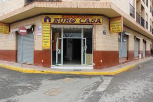 Local comercial en alquiler y venta en Catral (Alicante) photo 0