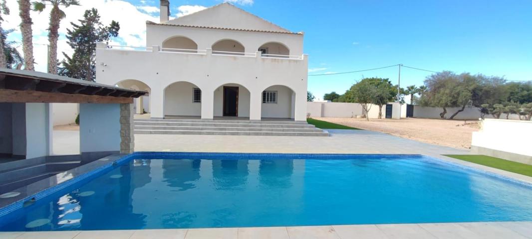 Chalet en venta en Catral (Alicante) photo 0