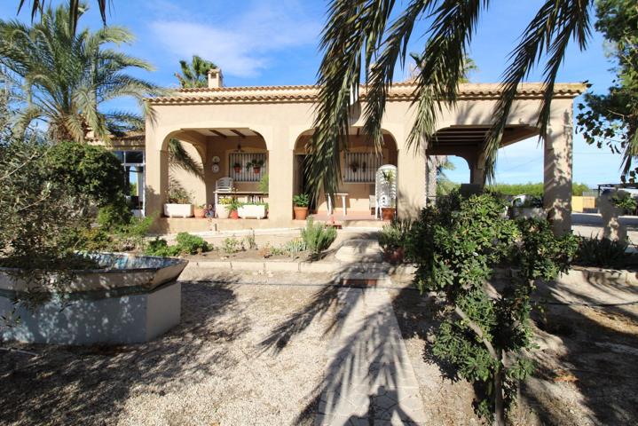 Chalet en venta en Dolores (Alicante) photo 0