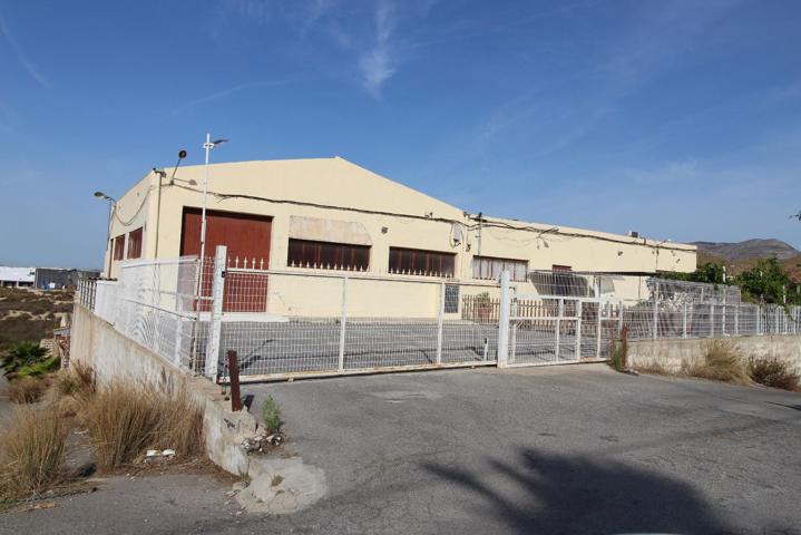 Nave Industrial en venta en Crevillente (Alicante) photo 0