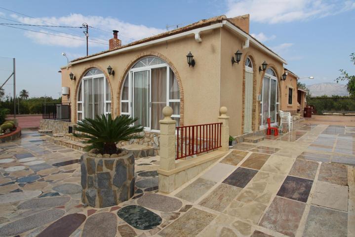 Chalet en venta en Crevillente (Alicante) photo 0