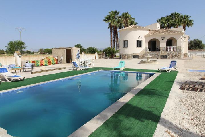 Chalet en venta en Catral (Alicante) photo 0